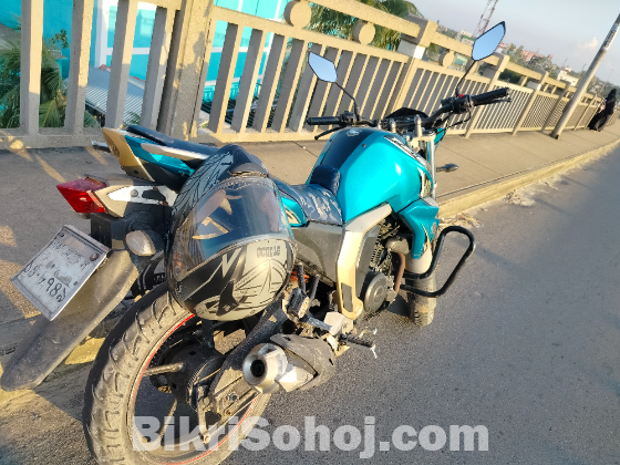 Yeamaha Fzs v2 2017